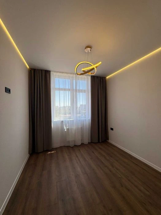 Краснова, Кадорр, 60 жемчужина, продам 2-х ком.квартиру с ев