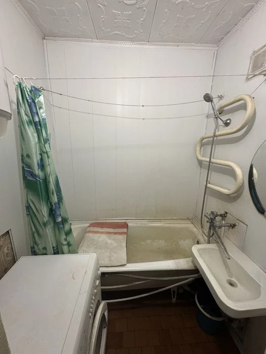 Продам 3к квартиру. Запорожское шоссе 40. Тополь. Космическая