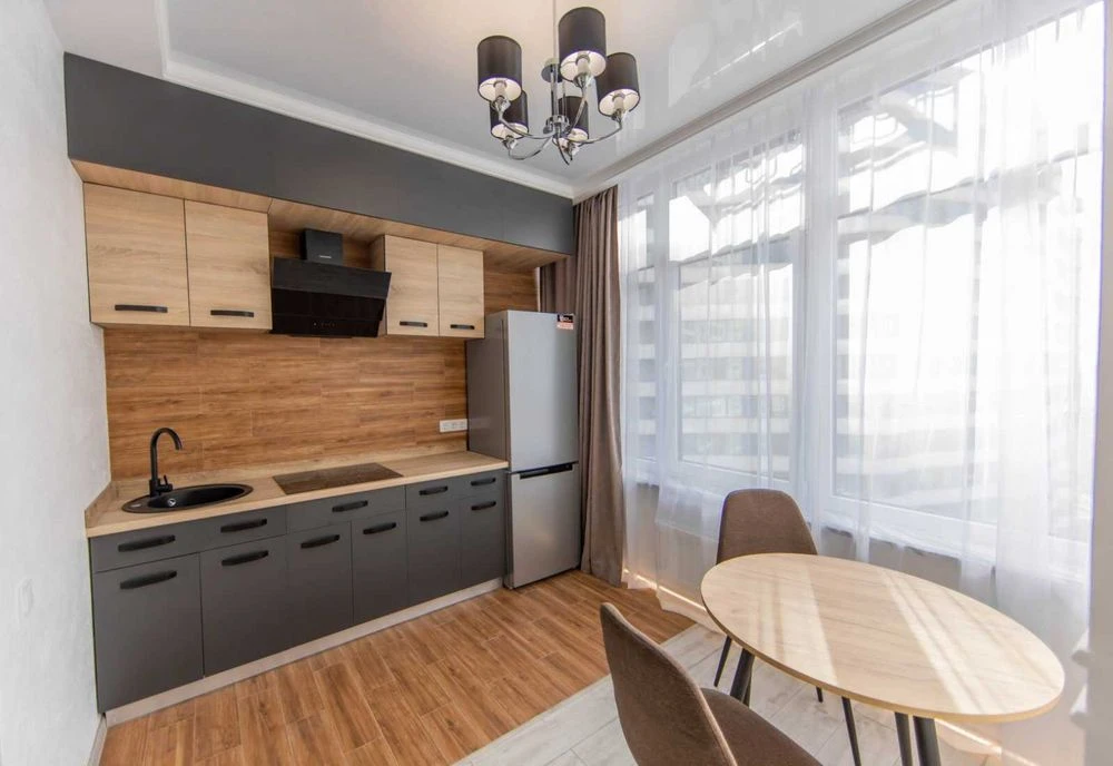 Квартира 40м2 з ремонтом Каманина/ 32 Жемчужина/Літературная