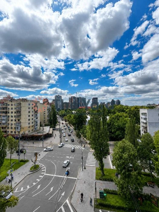 БЕЗ% Продаж 1к квартири бул. Лесі Українки 11 ПЕЧЕРСЬК