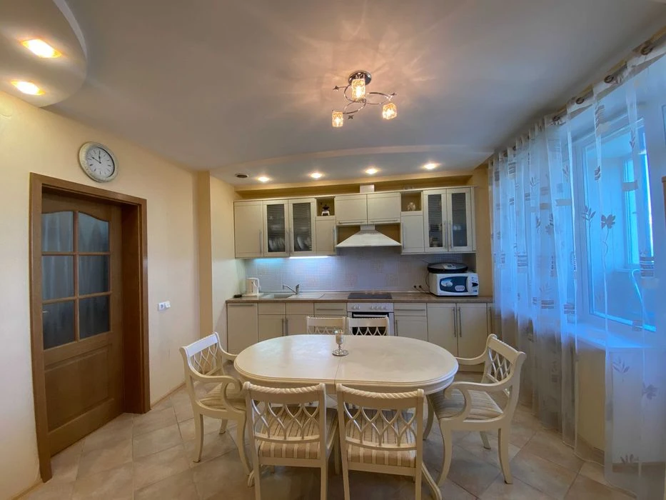 Без комісії! Продаж 3к квартири на Бажана,16, метро Осокорки