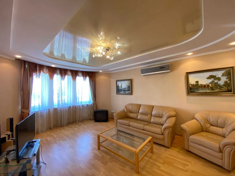 Без комісії! Продаж 3к квартири на Бажана,16, метро Осокорки