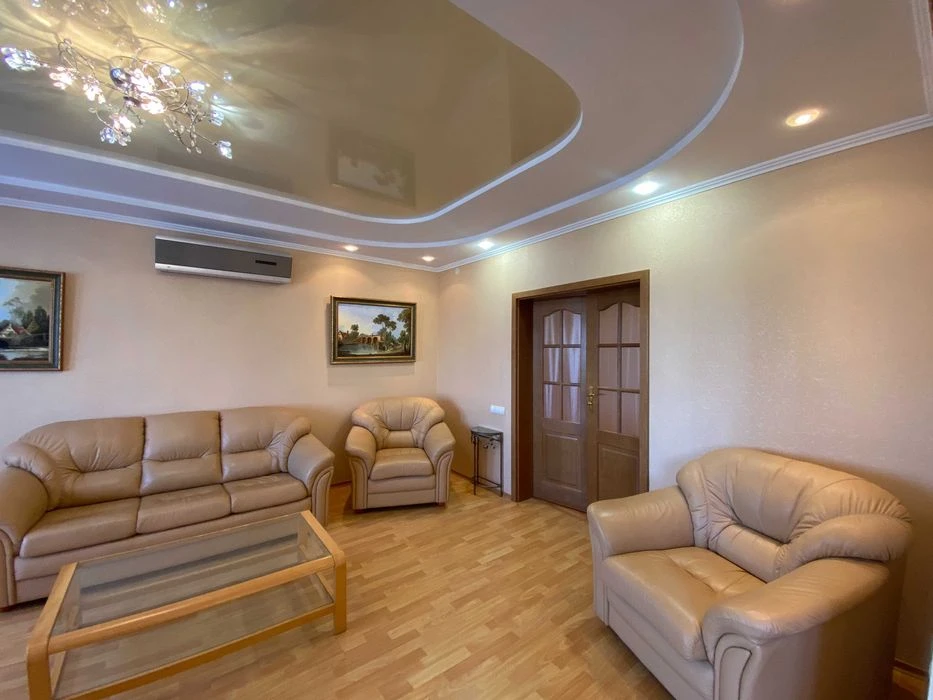 Без комісії! Продаж 3к квартири на Бажана,16, метро Осокорки