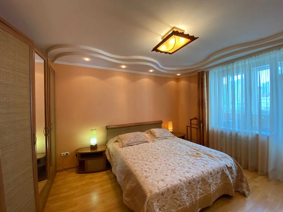 Без комісії! Продаж 3к квартири на Бажана,16, метро Осокорки
