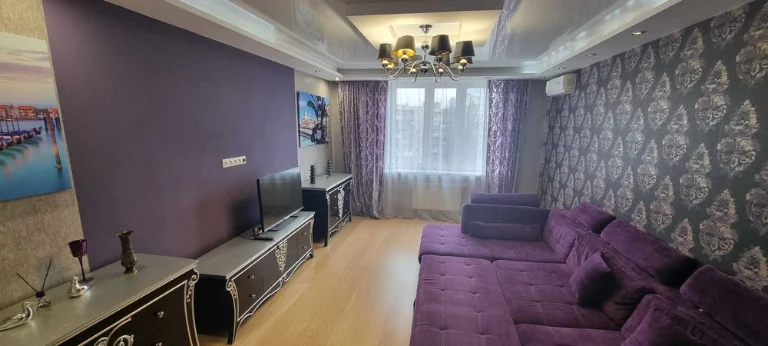 3к квартира 120 м.кв. з видом на оз.Тельбін, пр-т Тичини