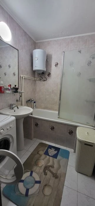 Пропонуєтся в аренду 4 кімнатна квартира. Турецький городо.
