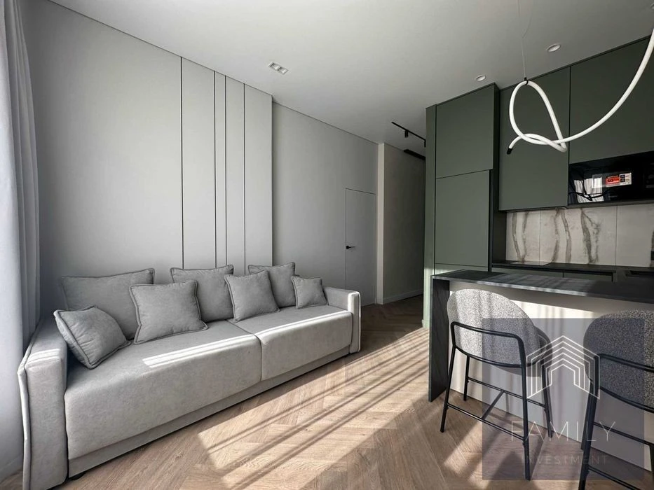 UNIT Home. Ґарета Джонса, 12А. 1-ша здача. Авторський ремонт