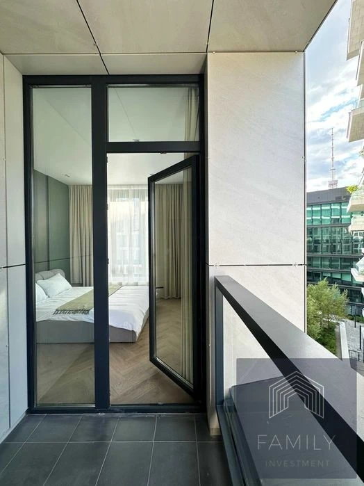 UNIT Home. Ґарета Джонса, 12А. 1-ша здача. Авторський ремонт
