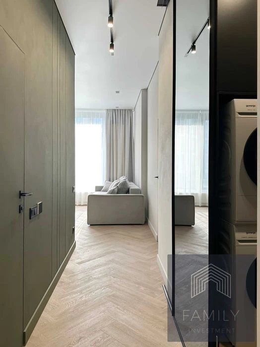 UNIT Home. Ґарета Джонса, 12А. 1-ша здача. Авторський ремонт