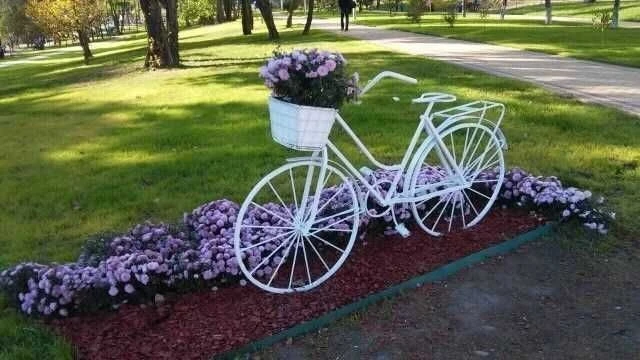 СДАМ ! ОТЛИЧНУЮ 1 км, 36/17/8, в самом НАЧАЛЕ Троещины.