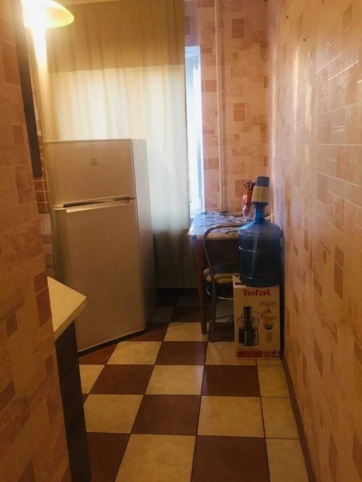 СДАМ ! ОТЛИЧНУЮ 1 км, 36/17/8, в самом НАЧАЛЕ Троещины.