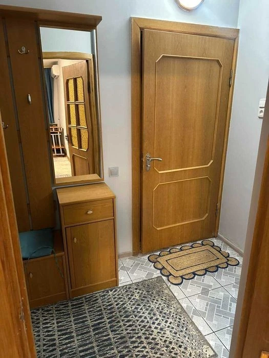 Здам 1 кім. квартиру, Оболонська площа 3, чудовий стан, метр