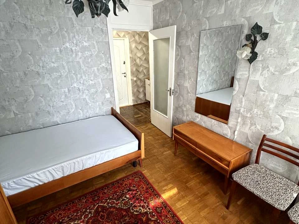 Квартира. Київ, Березняківська вул.