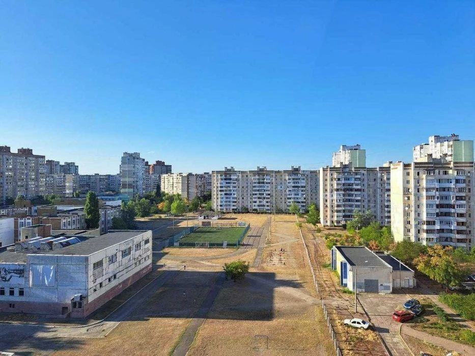 2 к. Червоної Калини, 93 Б, Троєщина.