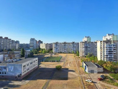 2 к. Червоної Калини, 93 Б, Троєщина.
