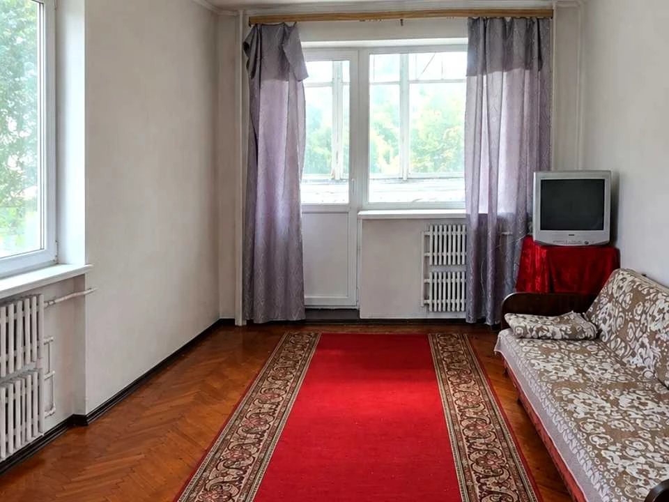 Квартира. Харків, Нескорених вул. (Героїв Праці)