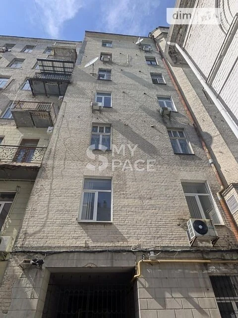 Продаж 4к квартири 109.2 кв. м на вул. Хрещатик 8 • ID 34740