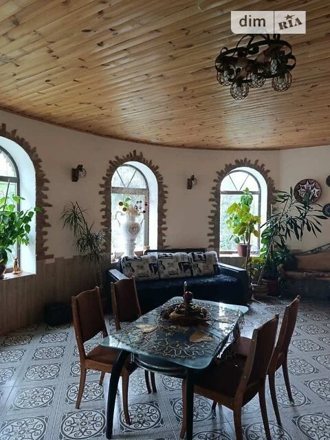 Продаж 2 поверхового будинку бесідка і ділянкою на 23 сотки,