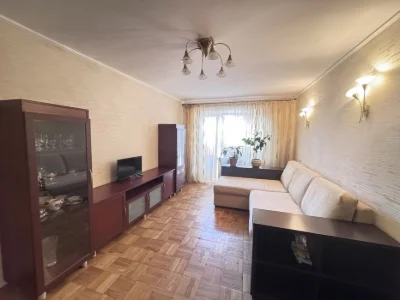 Здається вперше! 3 кімн кв. поруд Дарницька площа