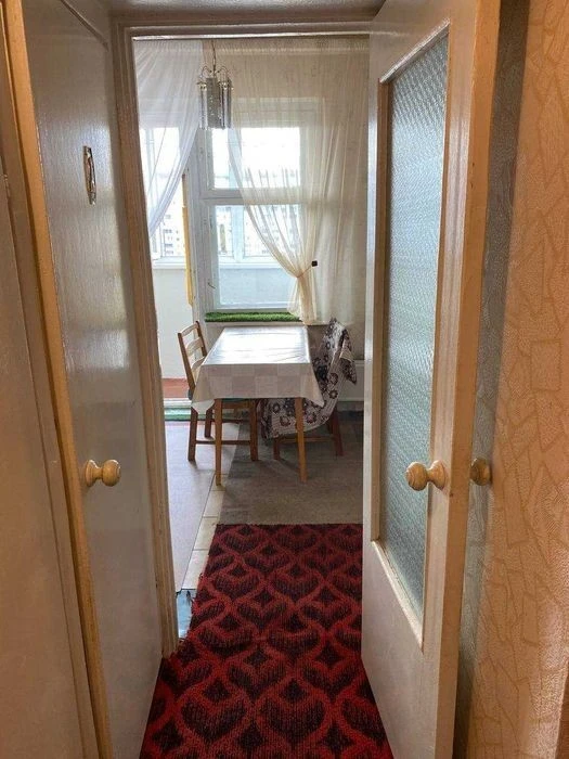 Здаю затишну 1-кім. квартиру на Троєщині, вул. Бальзака, 86.