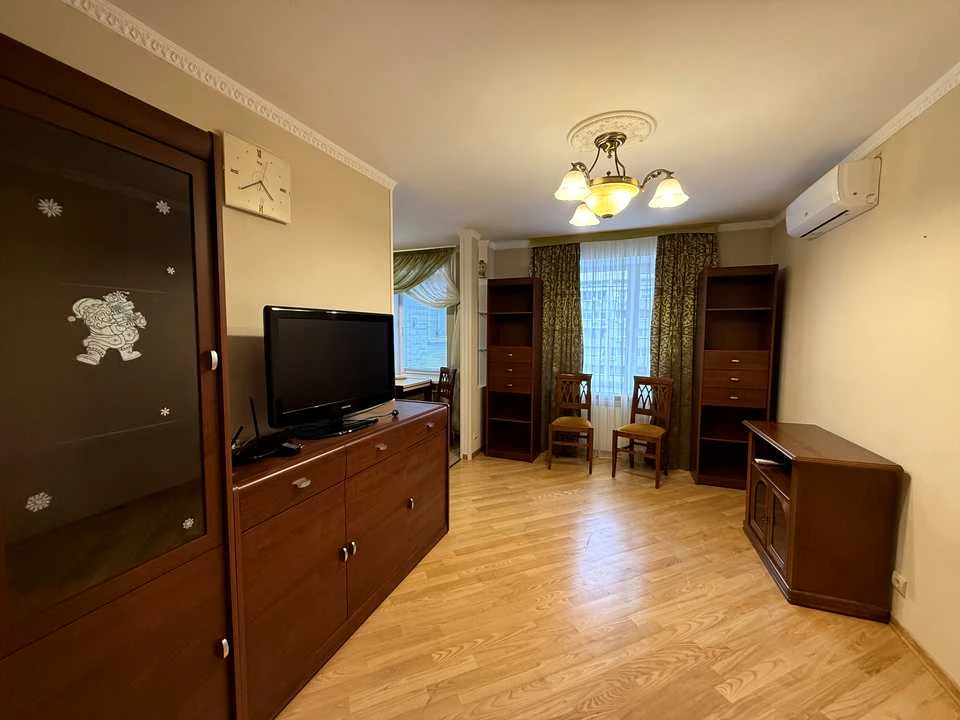 Квартира. Київ, Митрополита Андрея Шептицького вул. (Анатолі