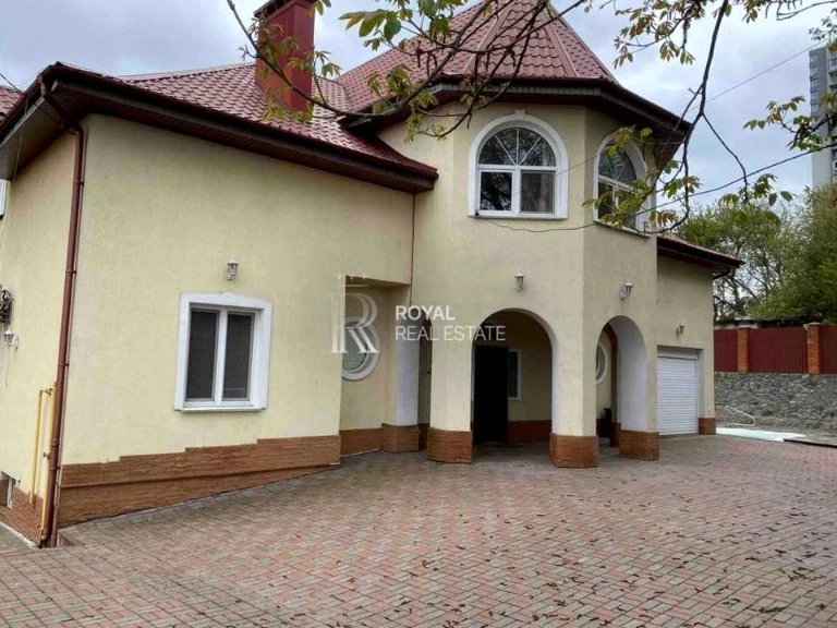 Будинок. Київ, Монтажників вул.
