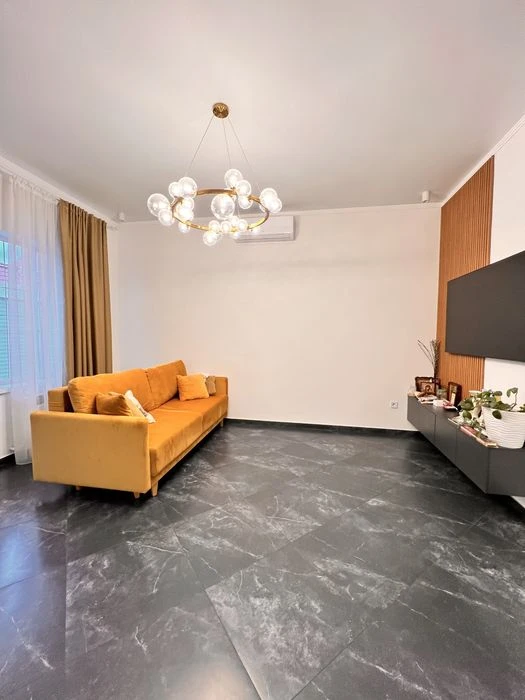 House for sale in Megadom district