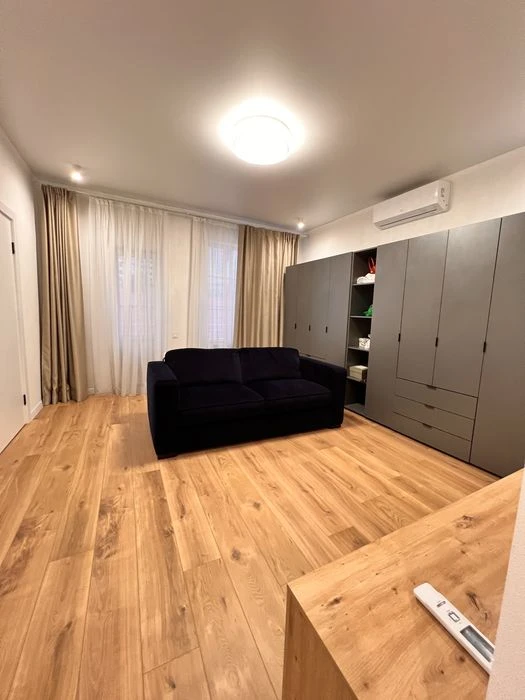 House for sale in Megadom district