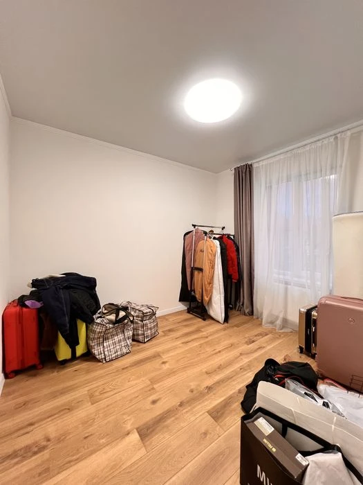House for sale in Megadom district