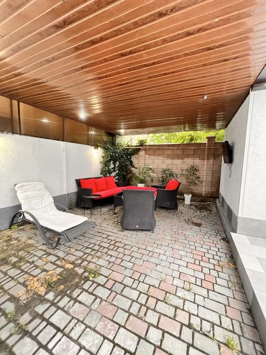 House for sale in Megadom district