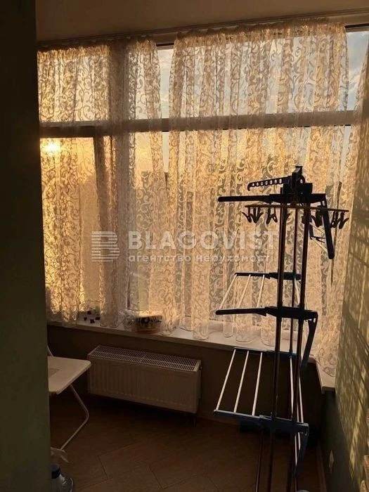 Продаж 1 кімнатна Волошкова, 2, Skyland-2, м. Васильківська,