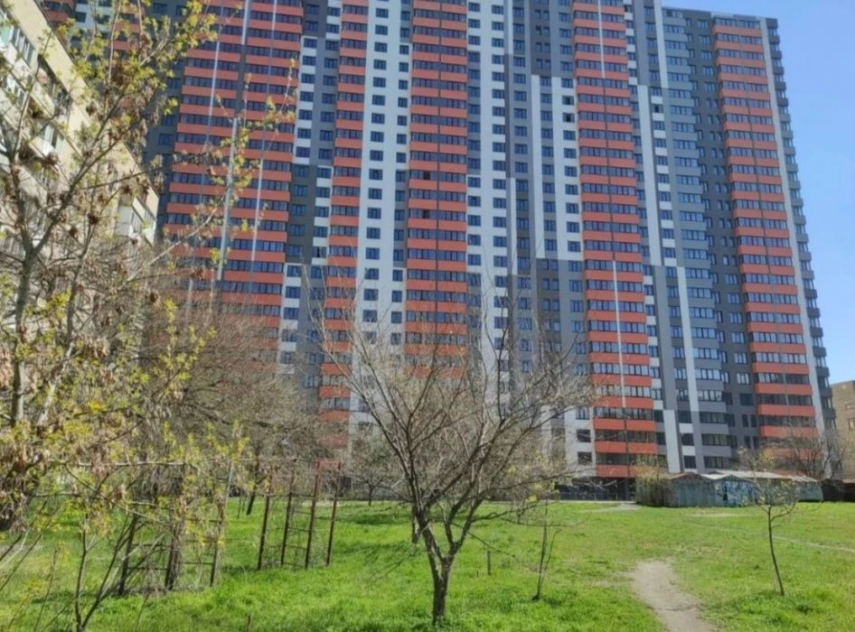 Продам 2-х комнатную Квартиру 76м. кв. ЖК ДНІПРОВСЬКА МРІЯ.