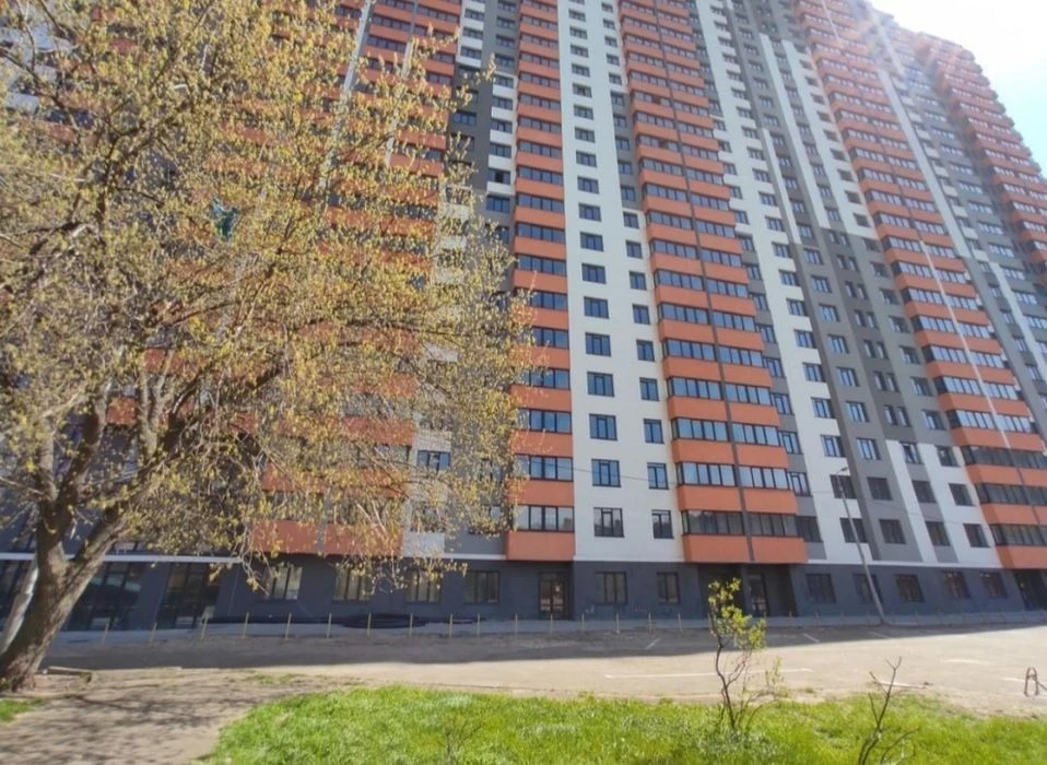 Продам 2-х комнатную Квартиру 76м. кв. ЖК ДНІПРОВСЬКА МРІЯ.