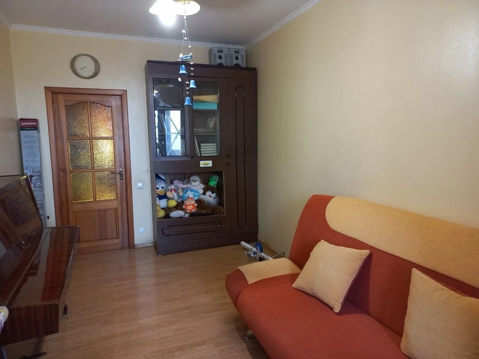 4 комнатная квартира Бородинский ,Товарыська 66а