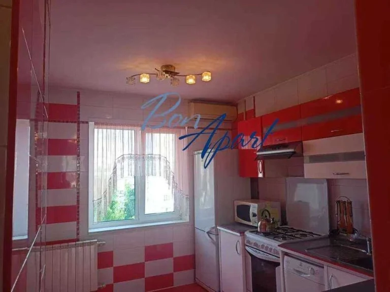 Продаж 3 кімн. квартири вул. Микільсько-Слобідська, 6/2
