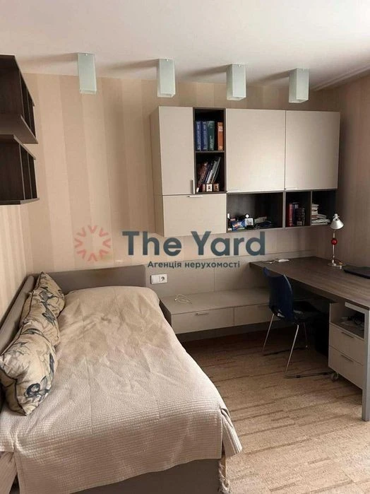 Продаж квартири за адресою Дарницький бульвар, 10А