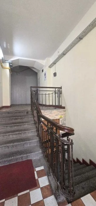 4к видова 103м Шота Руставелі 15Б високі стелі газова колонк