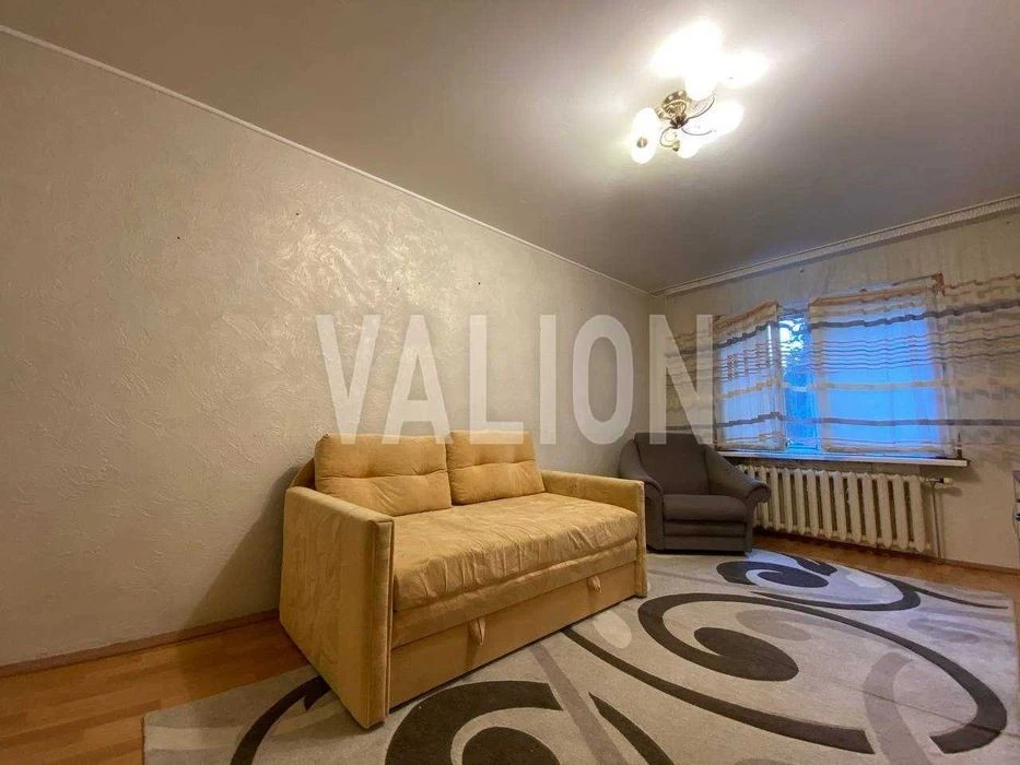 Продаж 2кімнатної квартири 67м. кв., вул. Милославська, 12,