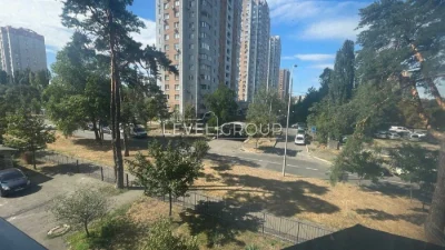 Продаж 3-кімнатної квартири 128,7 м² з паркінгом | вул. Крак