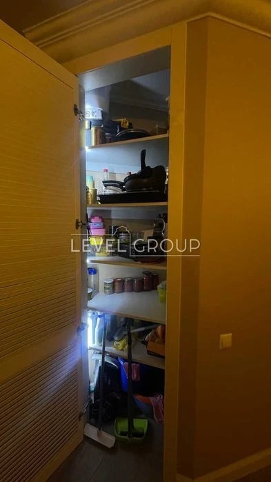 Продаж 3-кімнатної квартири 128,7 м² з паркінгом | вул. Крак