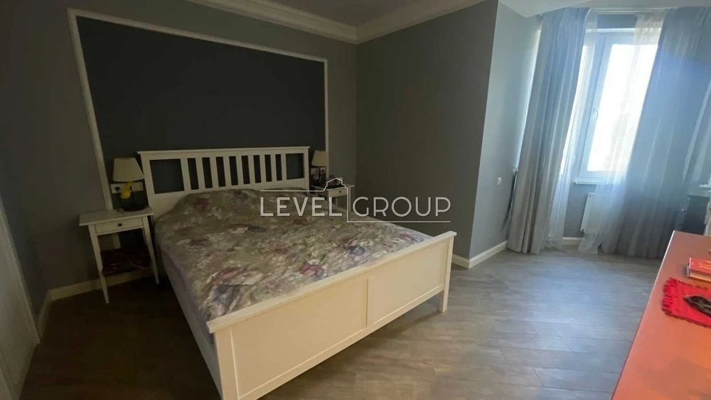 Продаж 3-кімнатної квартири 128,7 м² з паркінгом | вул. Крак