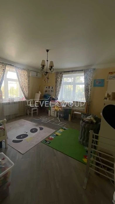 Продаж 3-кімнатної квартири 128,7 м² з паркінгом | вул. Крак