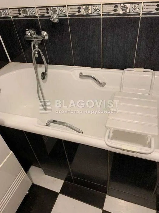 2к. Метро Воккзальна. Шовкуненка, 5 Богданівська. Пр. Повітр