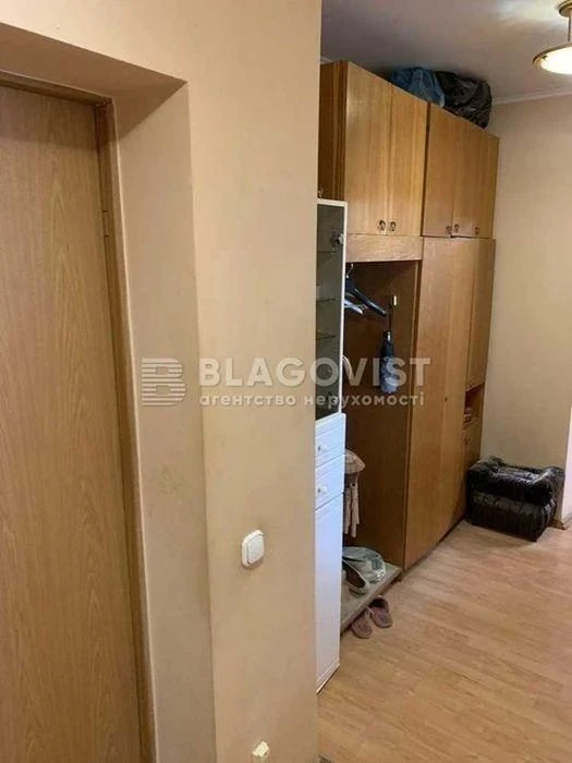 2к. Метро Воккзальна. Шовкуненка, 5 Богданівська. Пр. Повітр