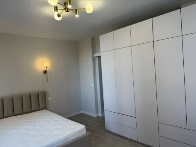 Жк Svitlo Park євродвушка 2йповерх продам квартиру