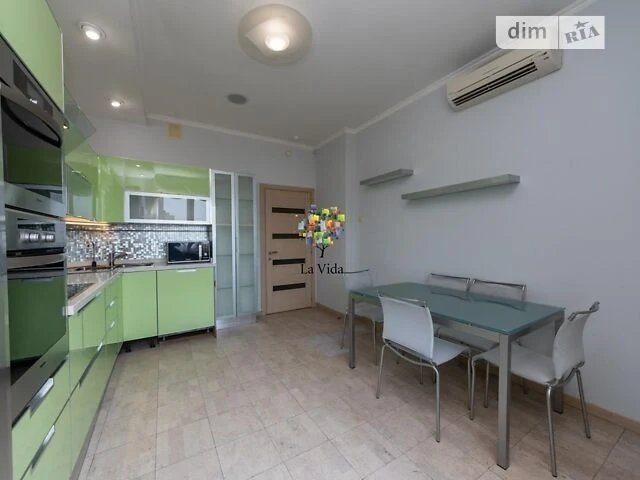 Продаж 5к квартири 171.7 кв. м на вул. Дмитрівська 69 • ID 3
