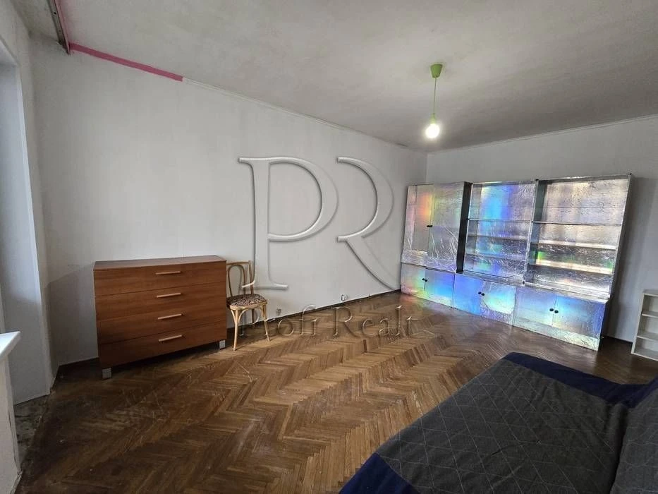 Продаж 2 кімн. квартири вулиця Романа Ратушного (Волгоградсь