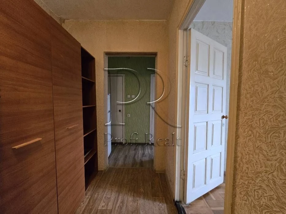 Продаж 2 кімн. квартири вулиця Романа Ратушного (Волгоградсь