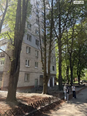 Продаж Квартира Титова