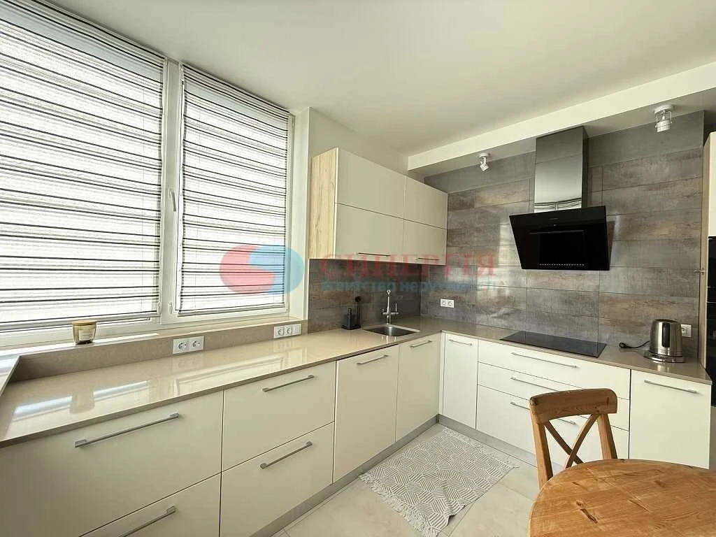 Продаж 3-кімнатної квартири 96 м², Мельникова, 51Б